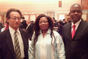 2013121219450000_300x200